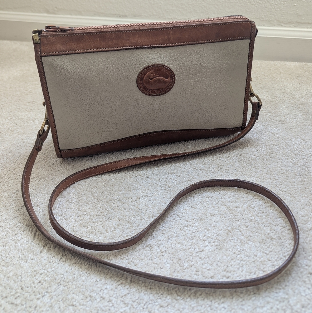 Vintage Dooney And Bourke Two-Tone Cream Leather Crossbody Bag